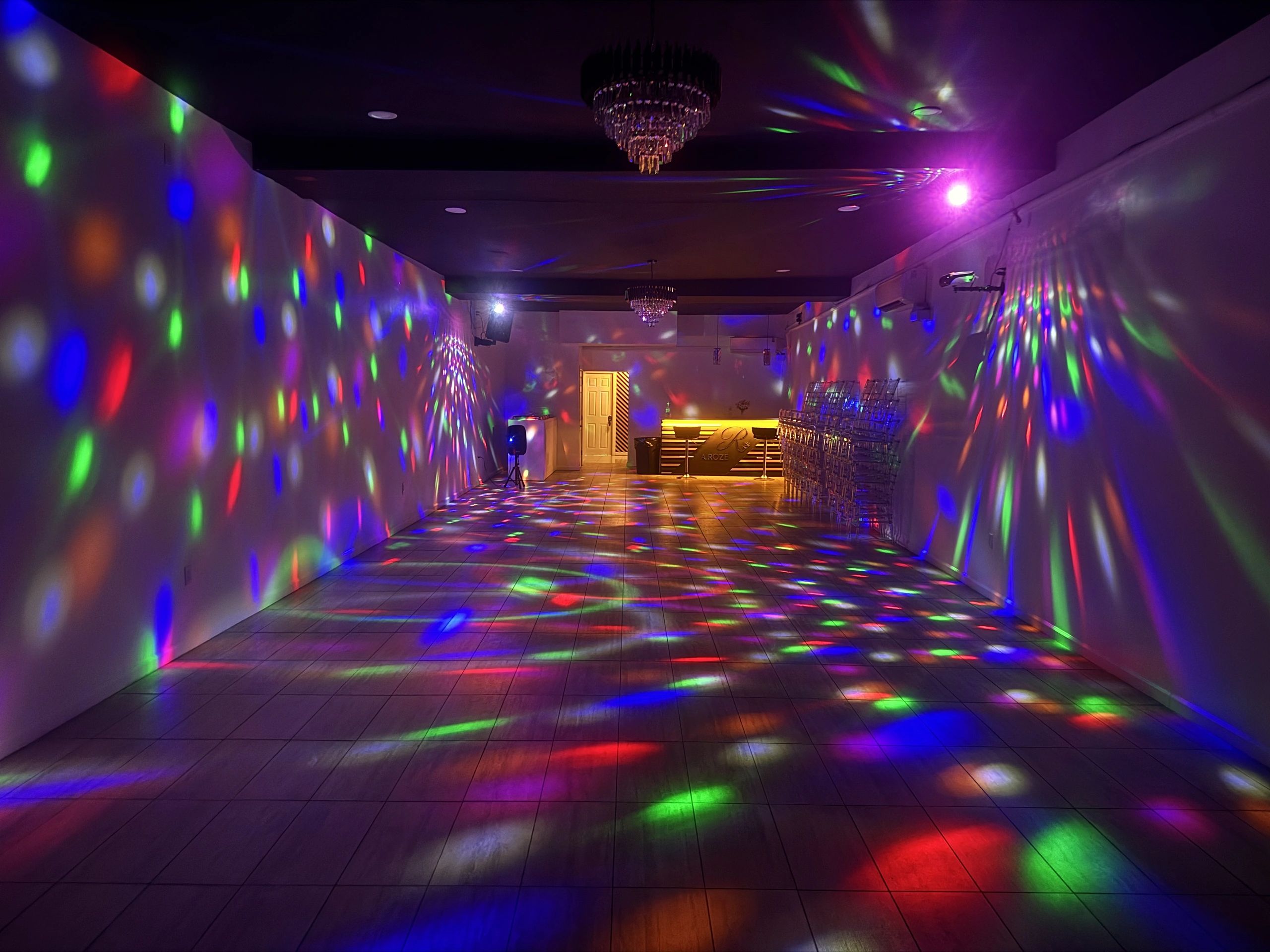 Discover A.Roze Venue